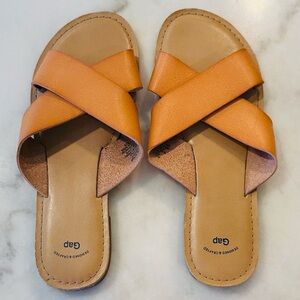 GAP Women's Tan and Orange Cross Strap Sandals